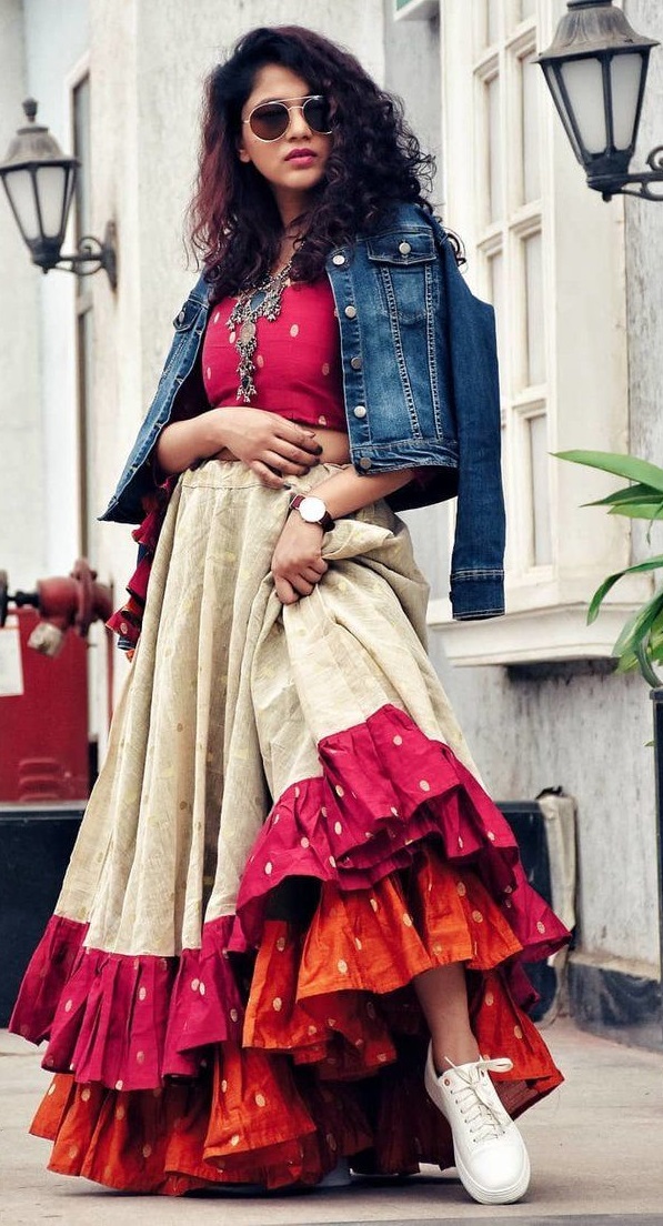 How to Style Lehenga Skirt With A Crop Top For Mehendi Functions