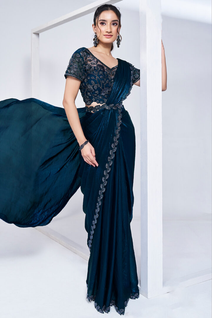What is a Pashmina? A Guide to the Luxurious Fabric - Andaaz Fashion Blog
