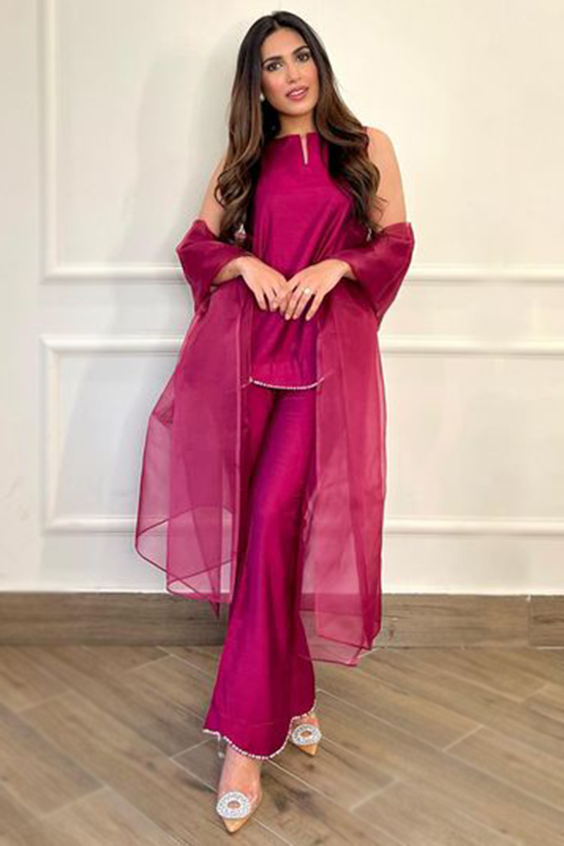 What is a Cocktail Dress Code for a Wedding? - Andaaz Fashion Blog What is a Cocktail Dress Code for a Wedding? - Andaaz Fashion Blog